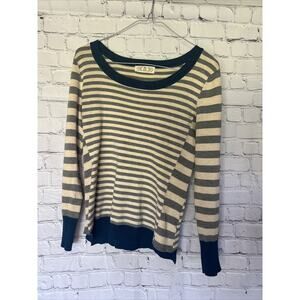 Pink Rose  Blue Striped Long Sleeve Soft Sweater Women’s Medium